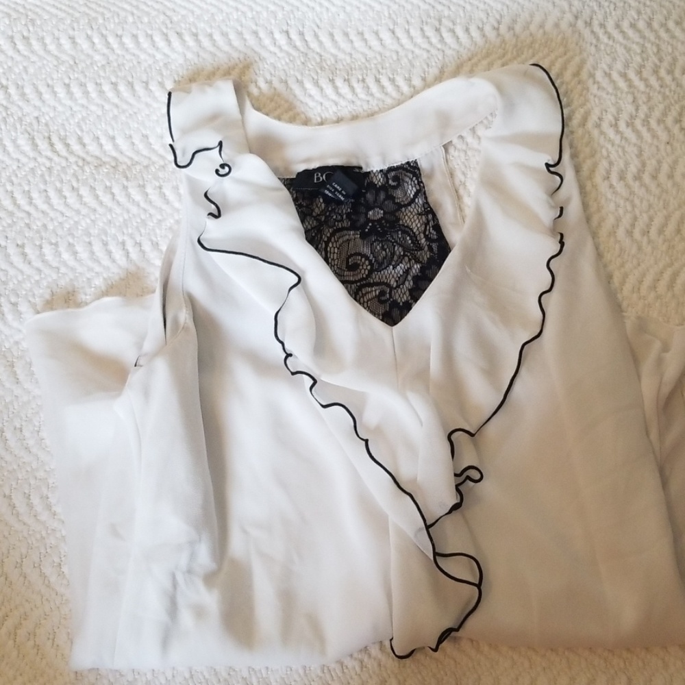 <5 for $20> White Ruffle Top